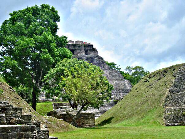 all-inclusive-tours-to-xunatunich-maya-ruin