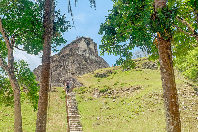 The Perfect Belize Getaway? An Island Promising Adventure and Relaxation!