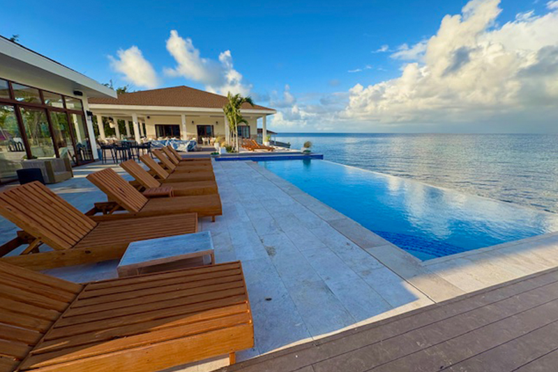 affordable Belize honeymoon